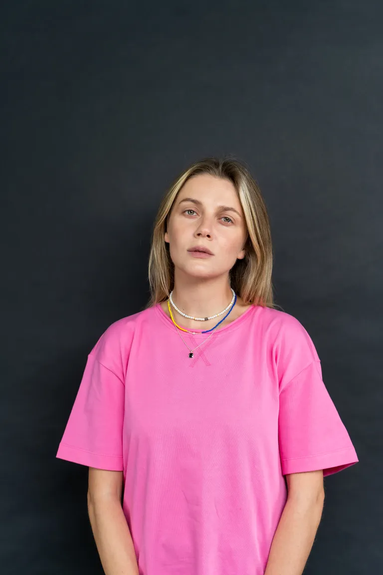 Певица KOLA