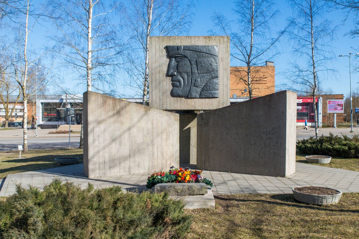 Памятник в Силламяэ.