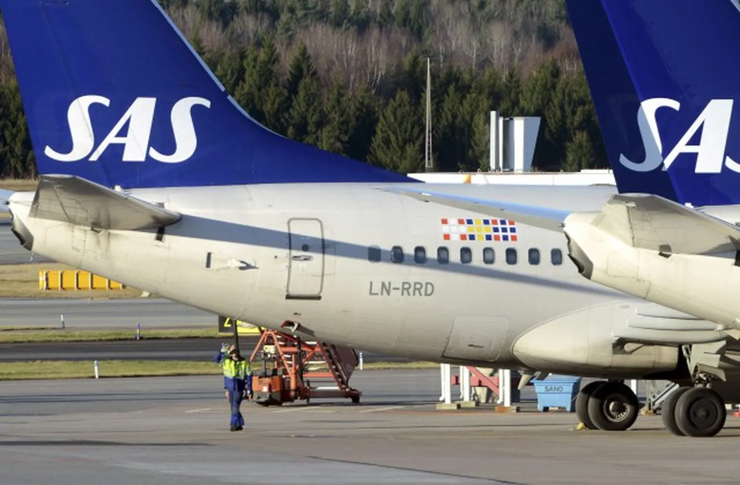 SAS lidmašīnas Boeing 737 Stokholmas lidostā