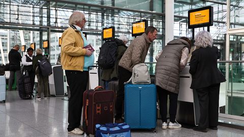 Streika dēļ atcelti simtiem "Lufthansa" reisu