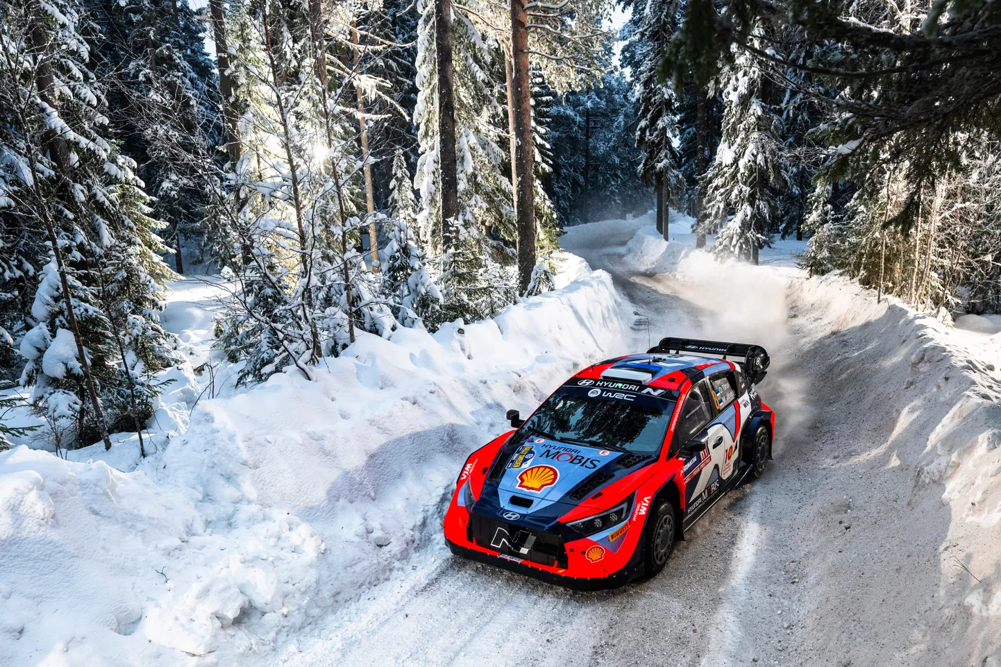 Ott Tänak ja Martin Järveoja 2024. aastal Rootsi talverallil.