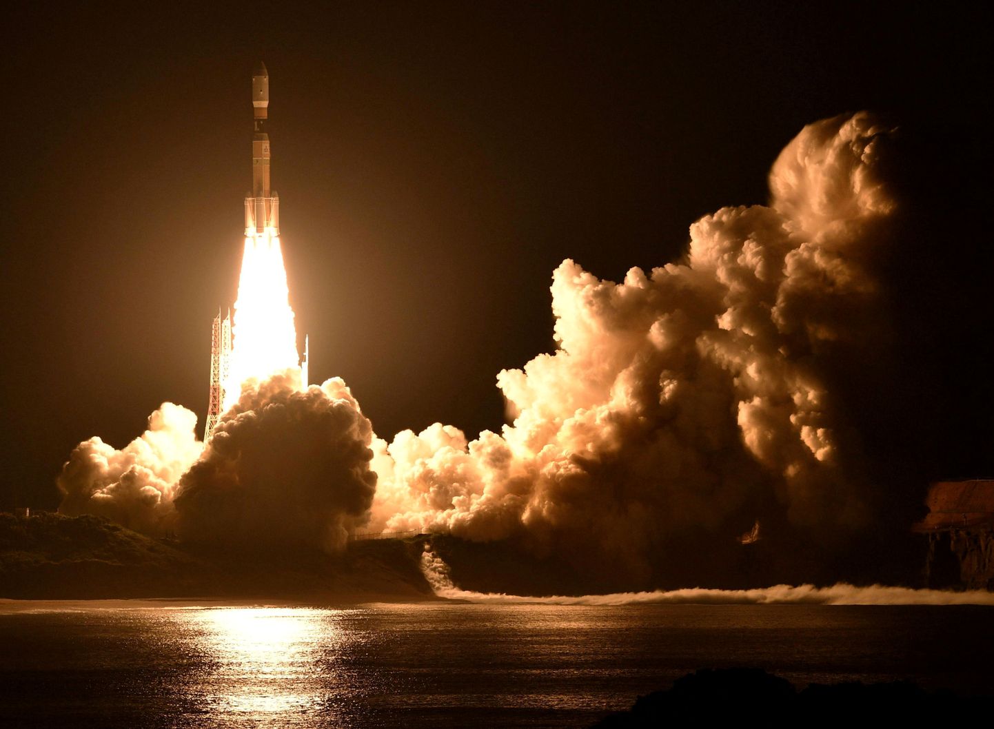 Запуск ракеты в космос. Иллюстративное фото.