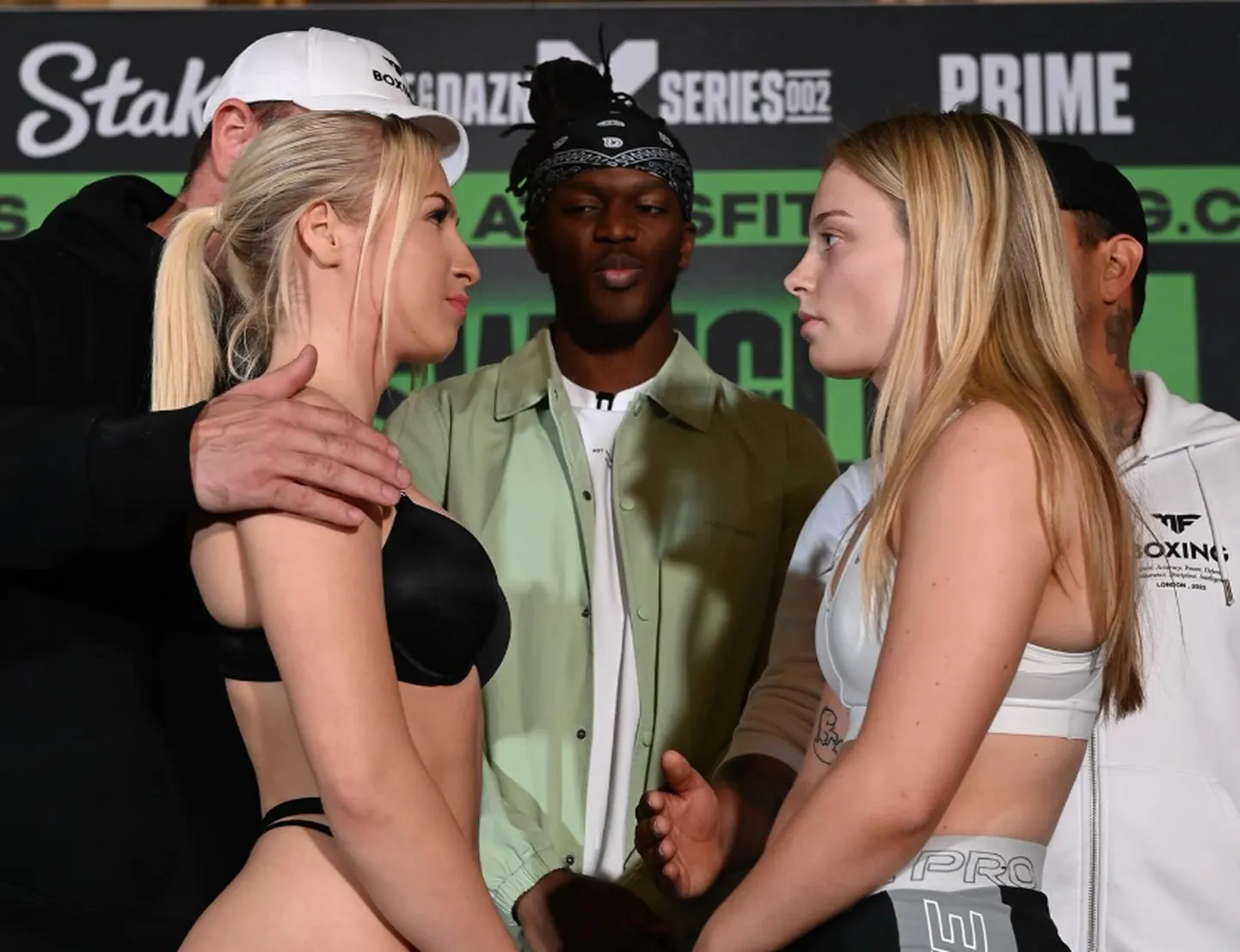 Astrid Wett (vasakul) ja Keeley Colbran.