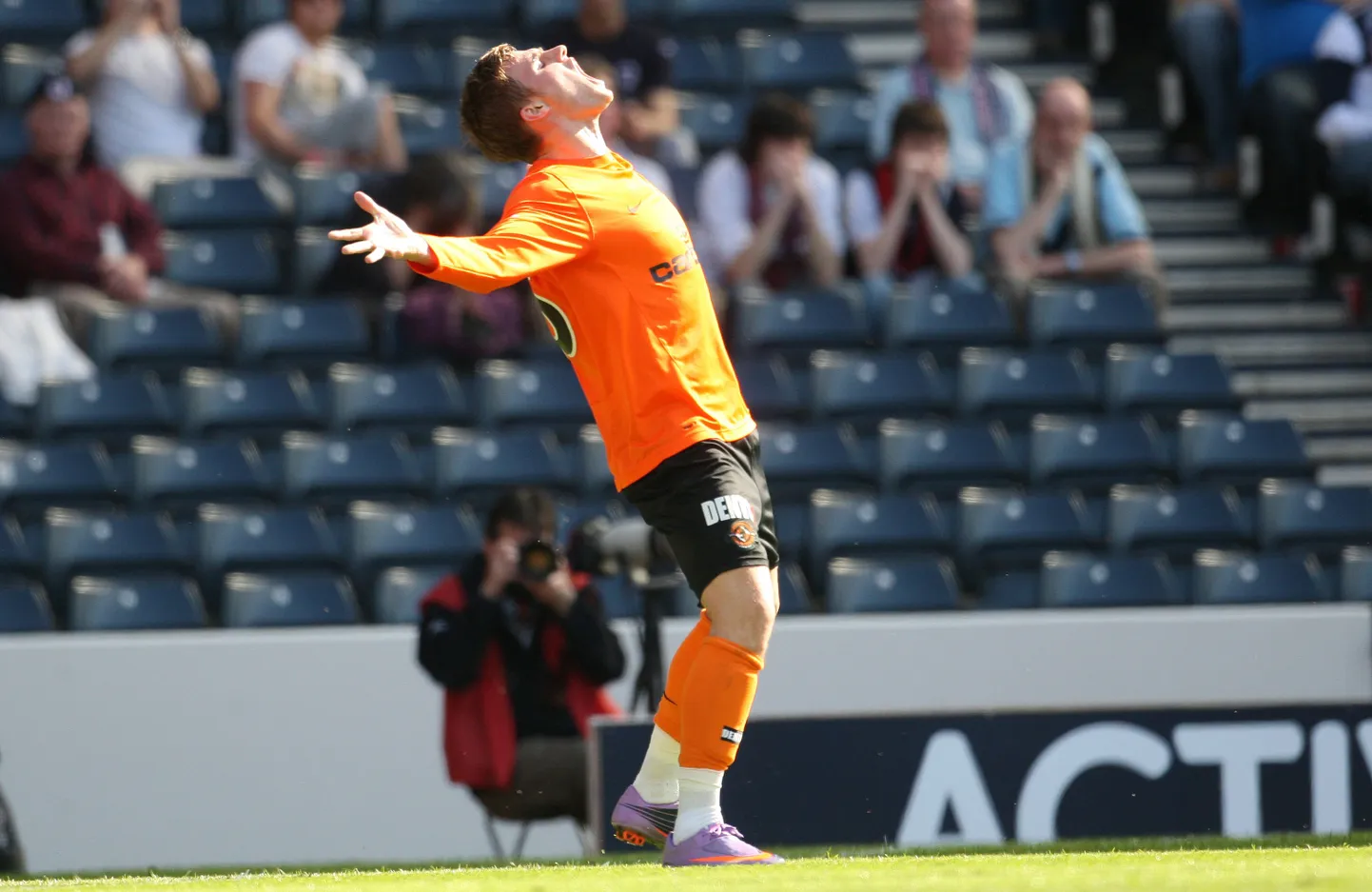 David Goodwillie väravat tähistamas.