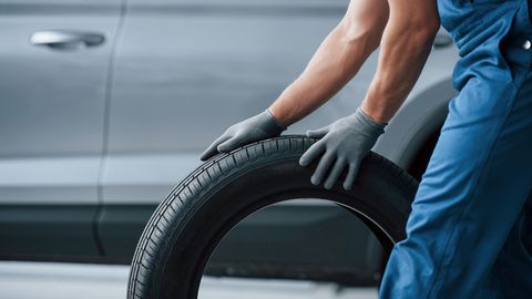 Liela daļa autovadītāju uz vasaras riepām pāriet jau aprīlī