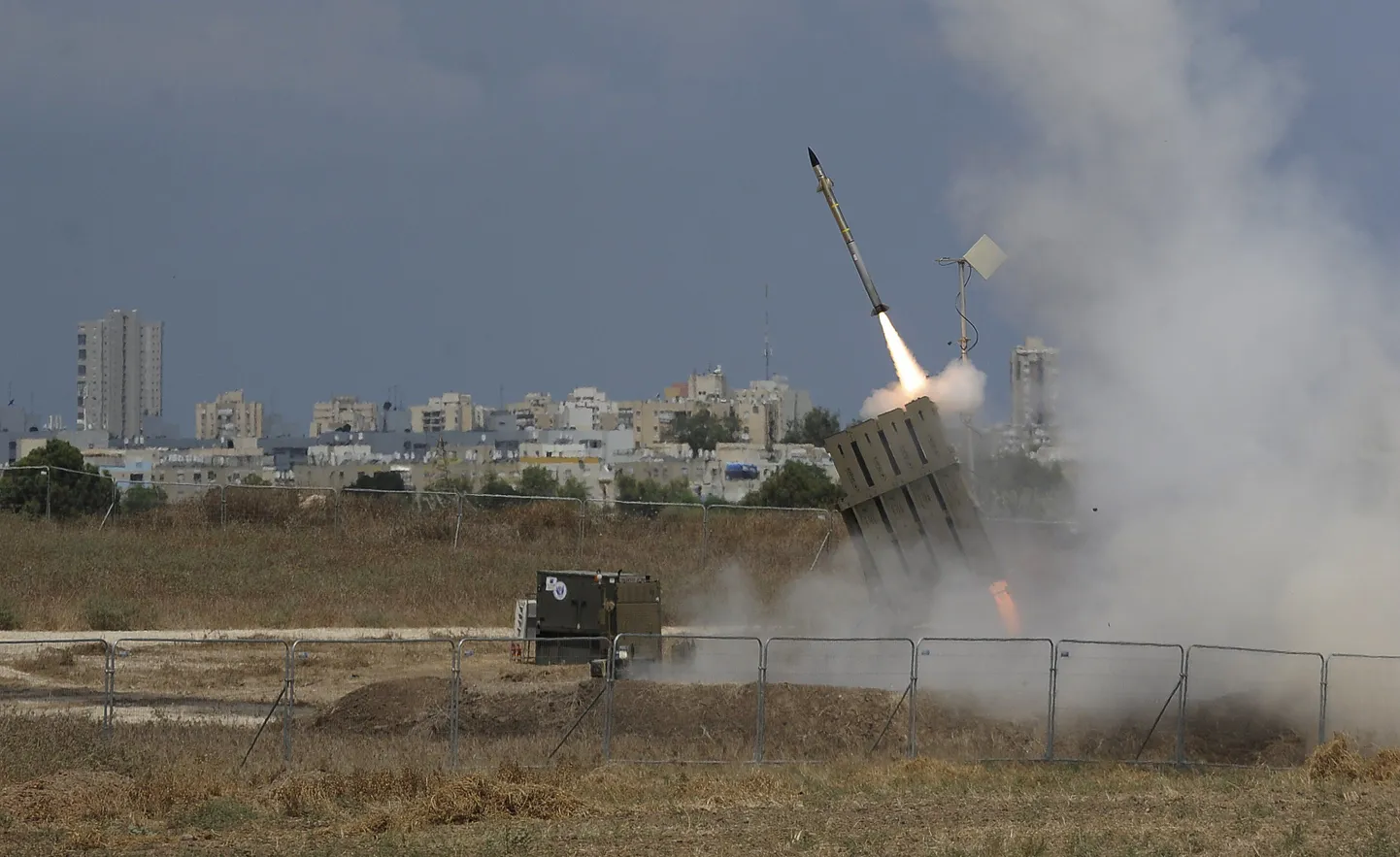 Iisraeli kaitseb raketikilp.
