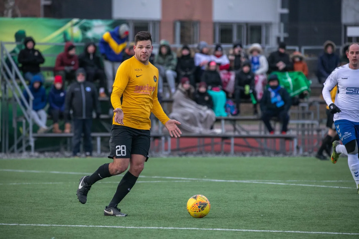 Rakvere jalgpalliklubi Tarvas langes küll Eesti esiliiga üleminekumängude tulemusena aste madalamale, kuid ka sellel liigatasemel ootab üha noorenevat meeskonda, kelle liidrite hulka kuulub Dmitrii Baikov, korralik karastus.