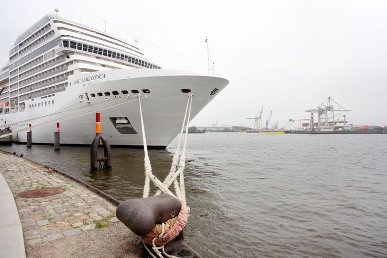Kruiisilaev MSC Magnifica 2013 Saksamaa Hamburgi sadamas