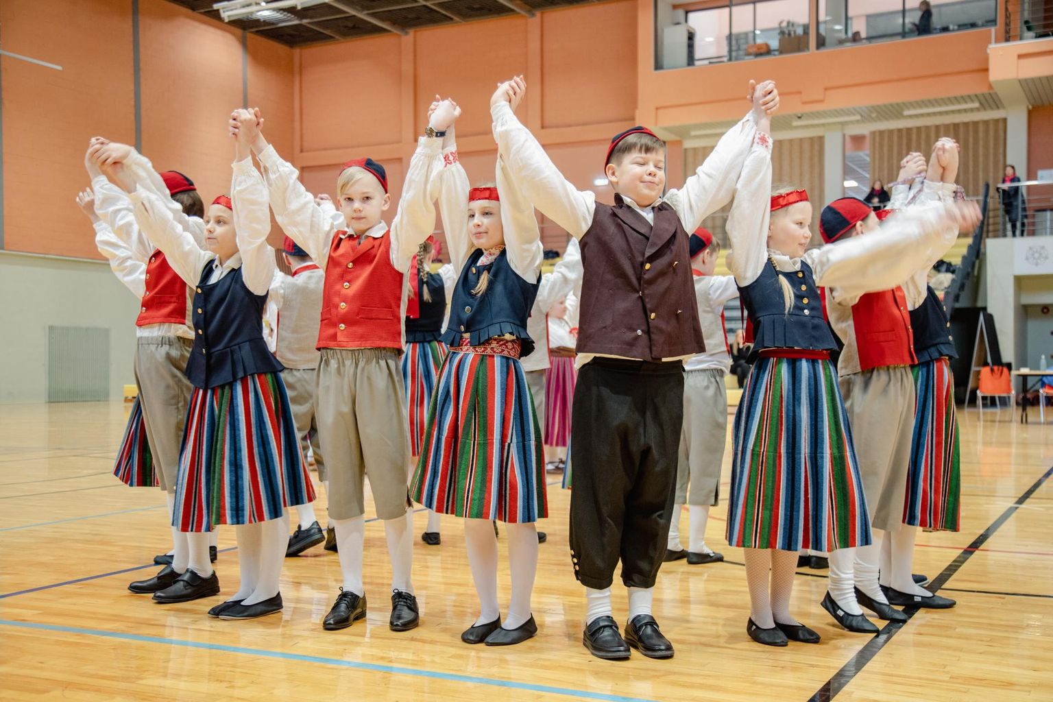 Viljandi spordihoones oli neljapäeval XIII noorte tantsupeo eelproov.
