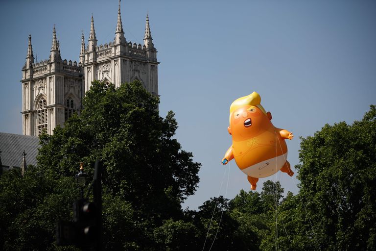 Beebi-Trumpi õhupall Londonis.