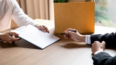 Darba devēja uzteikums. Kam pievērst uzmanību, lai darbinieku neapmāna