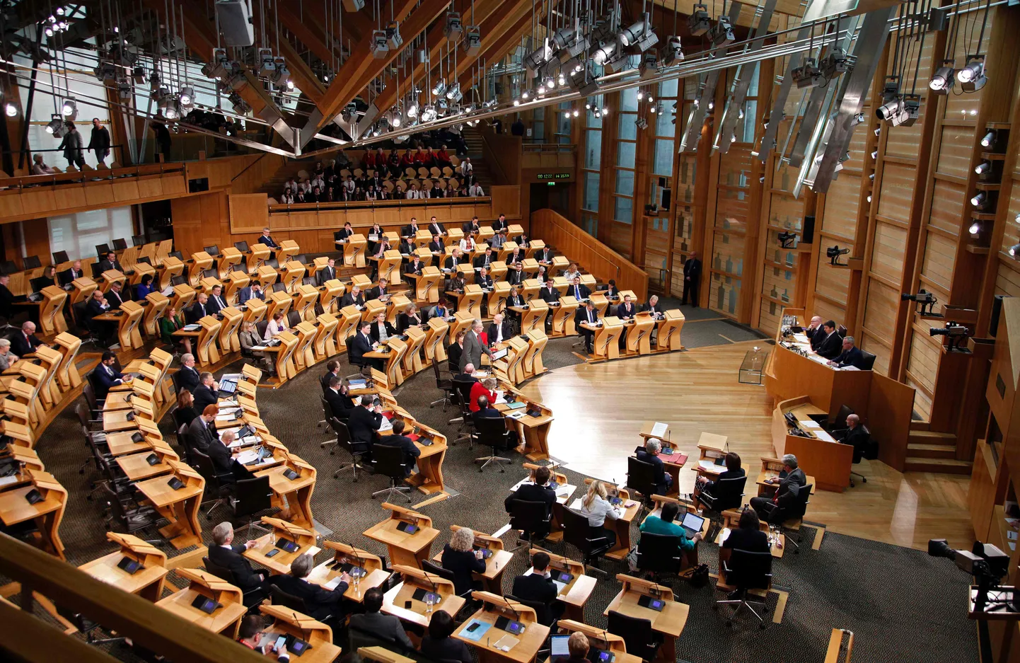 Šoti parlament.