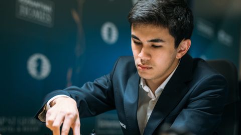 USA suurmeister mõtles malemaailma jahmatava usbeki vastu käiku terve igaviku ega mõelnud midagi välja