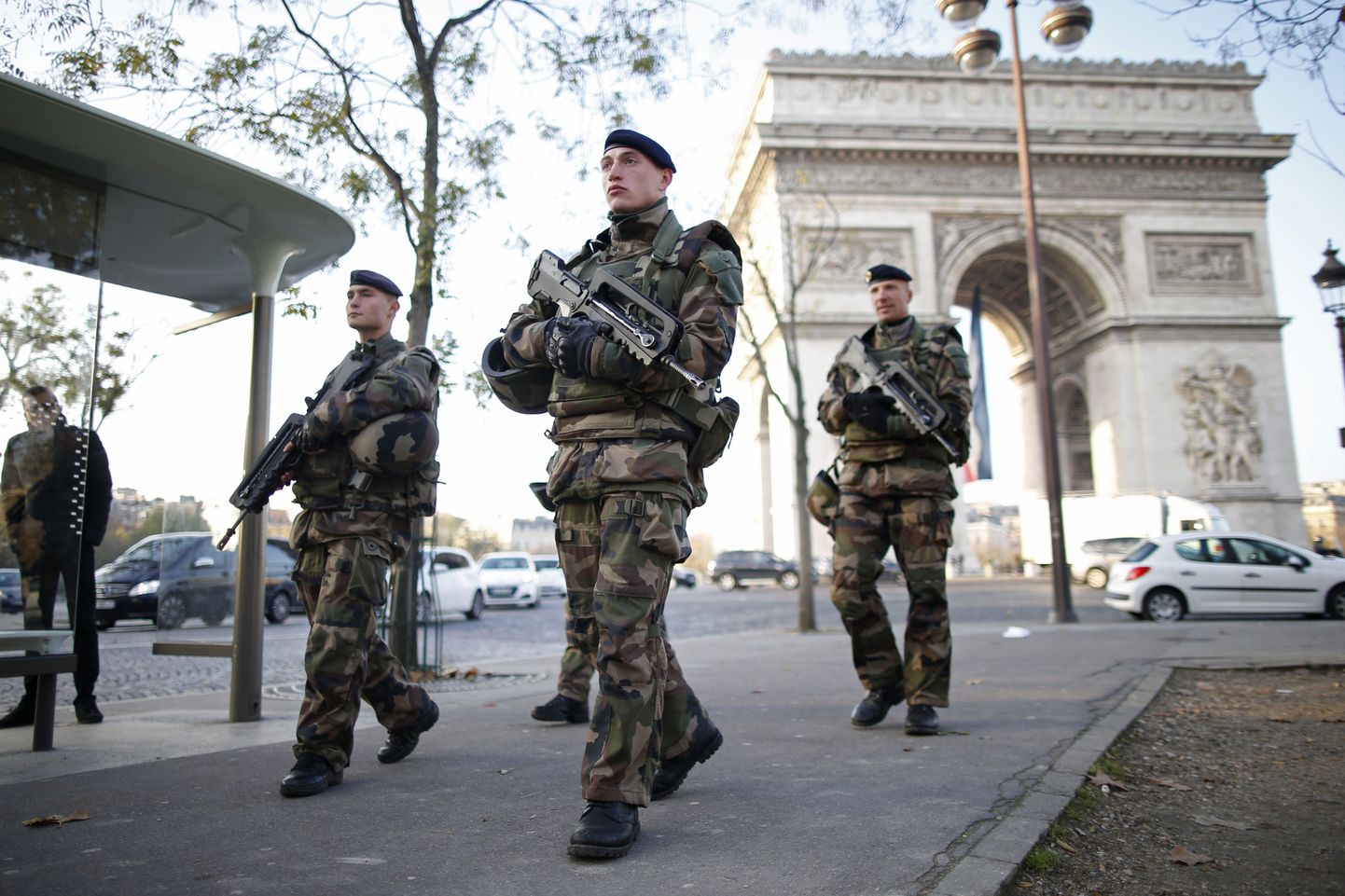 Prantsuse suurlinnade tänavail jätkub siiani siseriiklik terrorismivastane operatsioon Sentinelle.