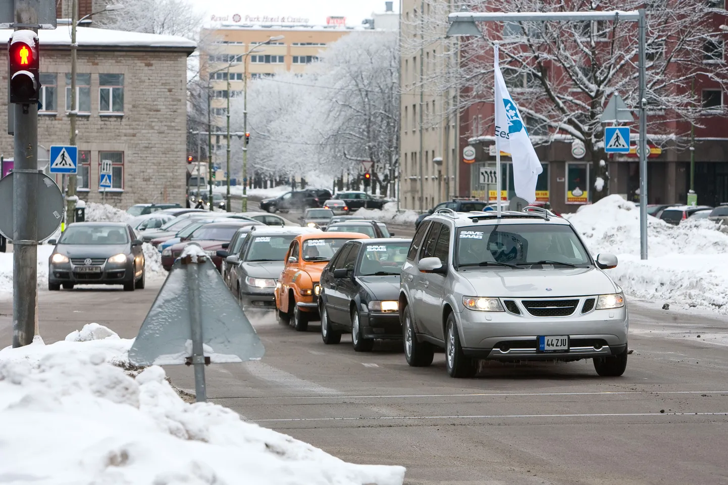 Eestis avaldasid saabifännid 17. detsembril Saabile toetust.