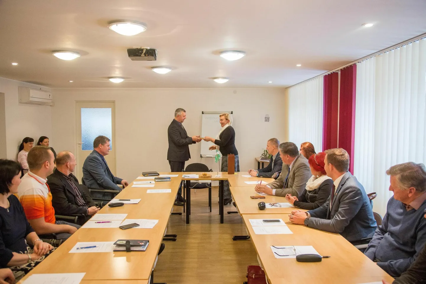 2017. aastal 27. oktoobril valis Türi vallavolikogu oma esimeheks Andrus Eensoo. Seda tööd tegi ta neli aastat. Suure tõenäosusega istub Eensoo õige pea uuesti volikogu laua otsa istungeid juhatama.