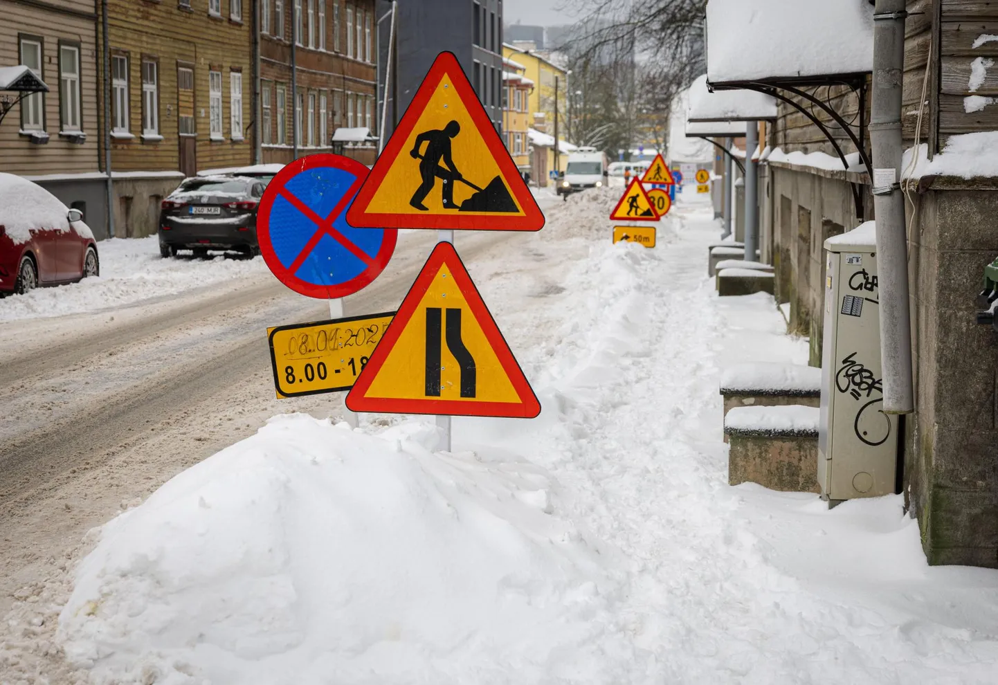 Fotosüüdistus: lumi Tallinna tänavatel on vaenlaste provokatsioon.
