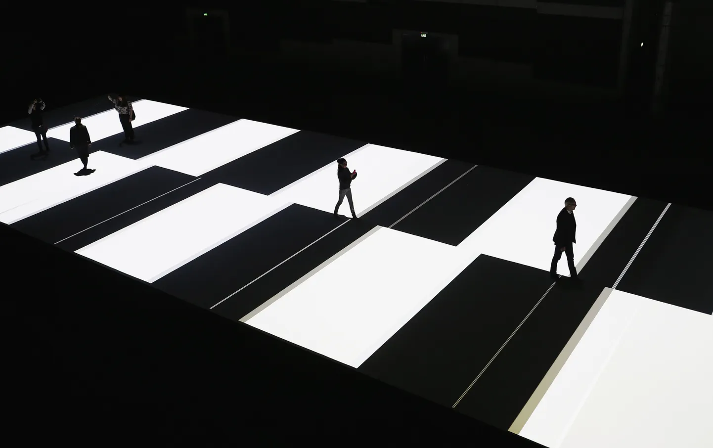 2013. aastal Sydneys aset leidnud Jaapani kunstniku Ryoji Ikeda installatsioon «Test Pattern».