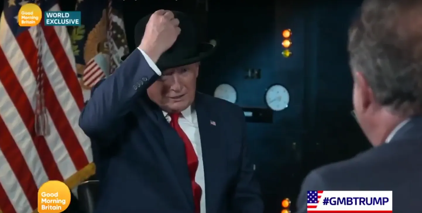 President Trump proovis kaabut pähe.