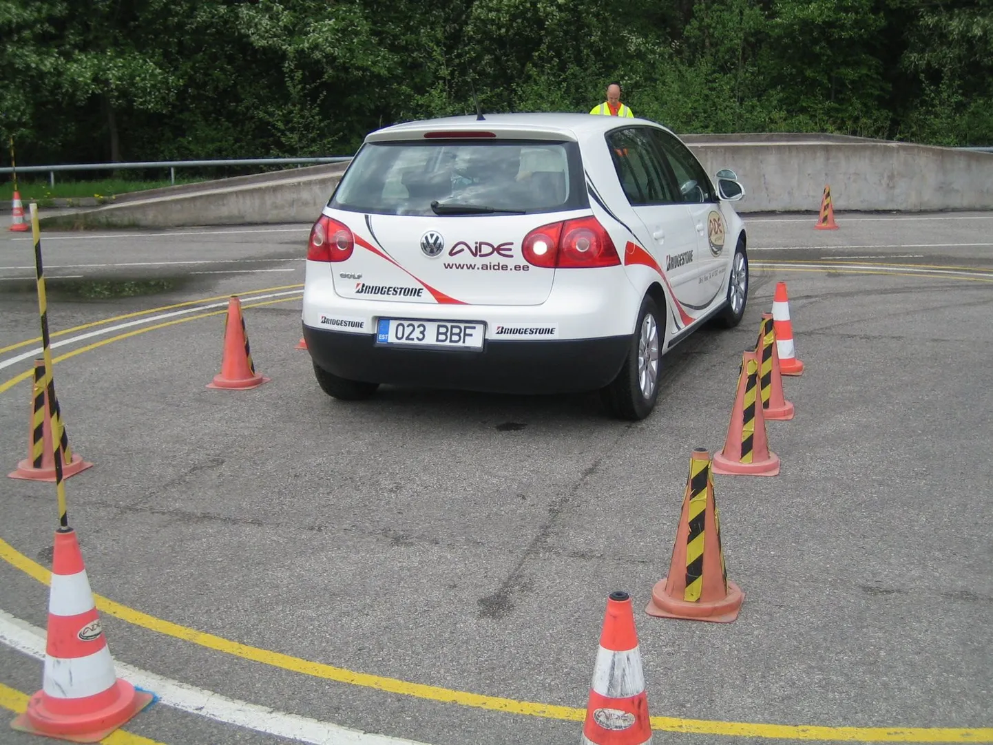 Rakveres toimub vigursõidusarja osavõistlus “Kaitslik autojuht”.