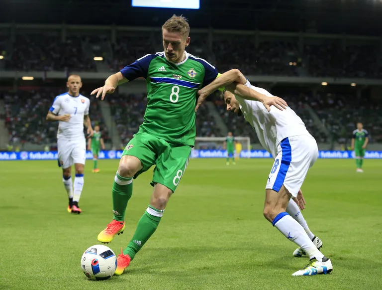 Põhja-Iirimaa koondise kapten Steven Davis (esiplaanil). Foto:
