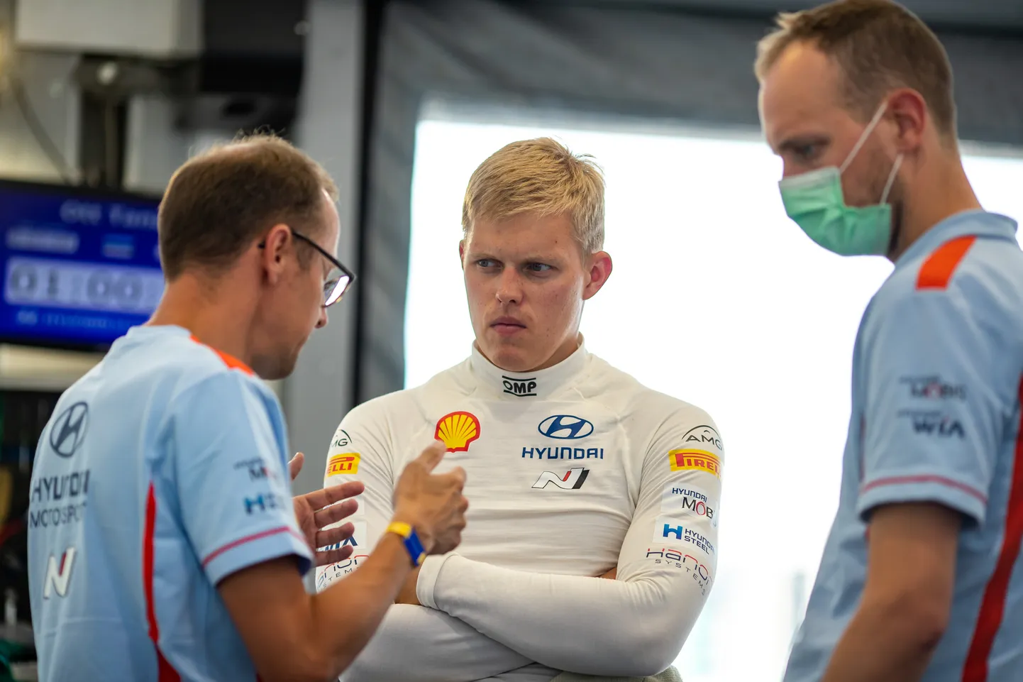 Loodetavasti saavad Ott Tänak (keskel) ja teised ralli- ning vormeliässad tulevikus võimaluse osaleda FIA mootorispordimängudel.