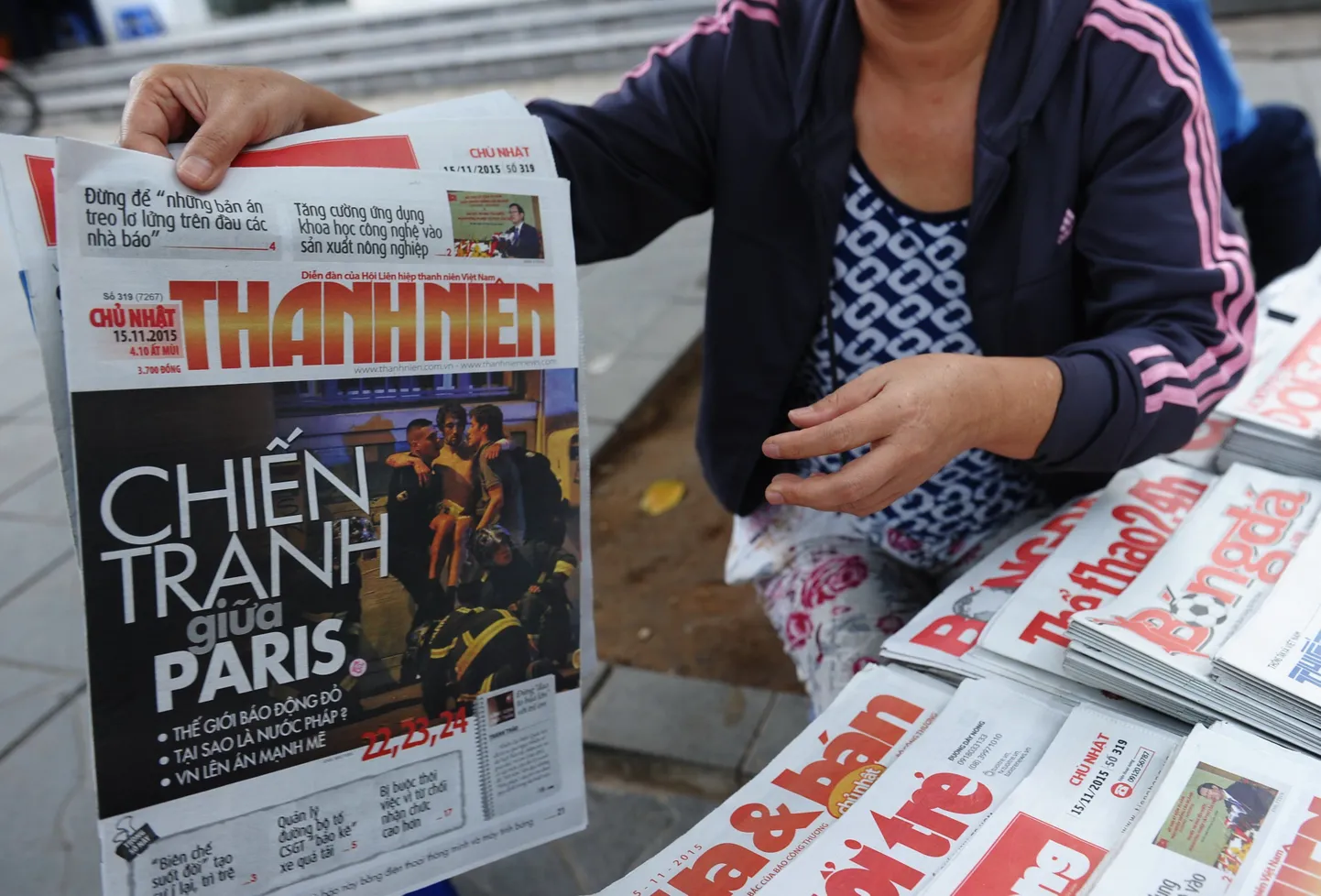 Мировые СМИ освещают события в Париже.