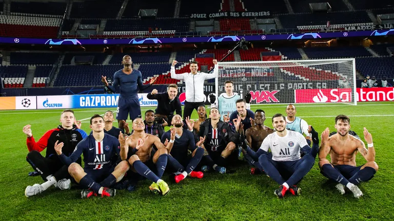 PSG jalgpallurid pärast Meistrite liiga veerandfinaali pääsemist.
