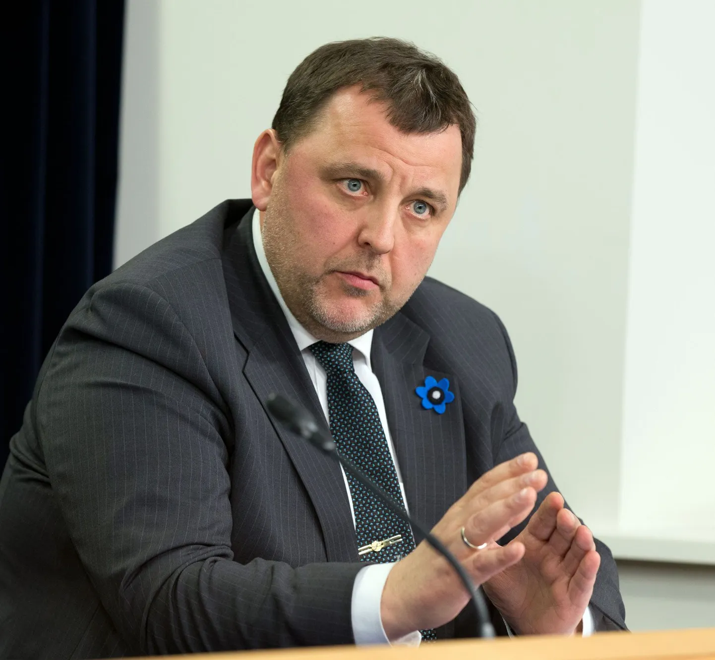 Sven Sesteri