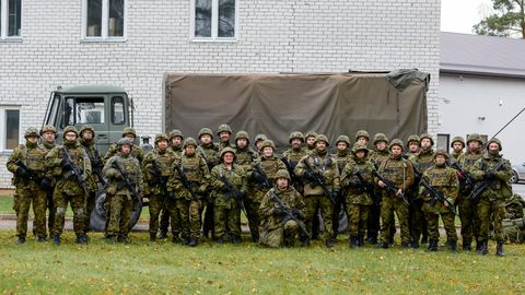 Taas saab veeta kolm päeva kaitseliitlaste seltsis