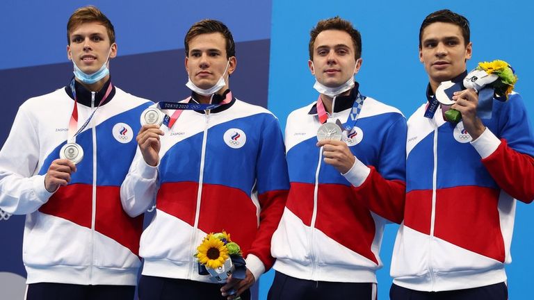 Российская команда по плаванию завоевала серебро в эстафете 4x200 м вольным стилем.