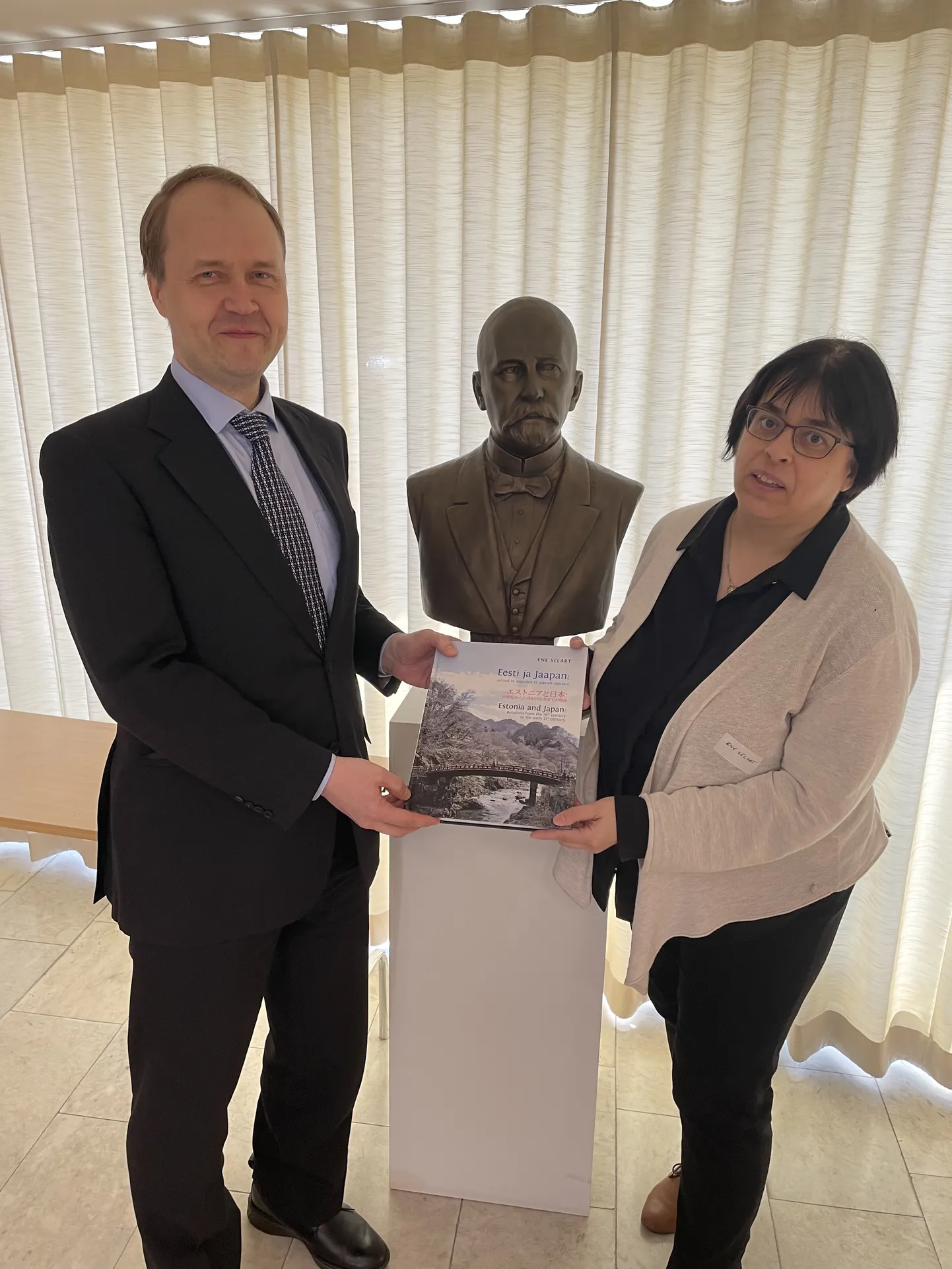 Ene Selarti raamatu «Eesti ja Jaapani suhted 19. sajandist kuni 21. sajandi alguseni» esitlus välisministeeriumis.