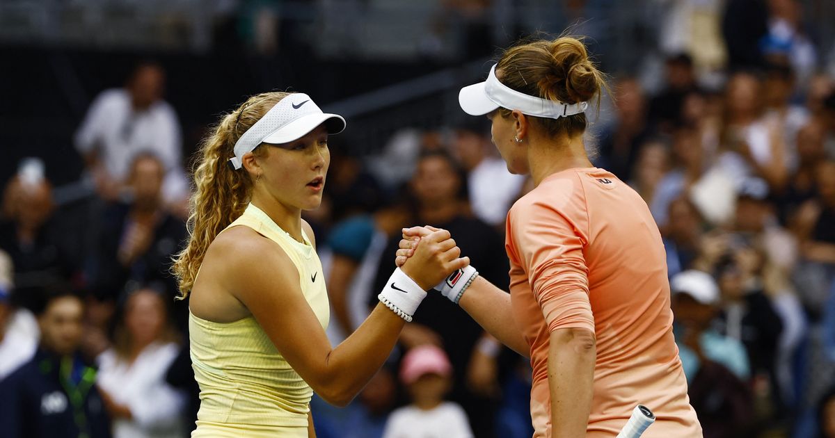 Ukraina tennisist surus kogemata venelanna kätt