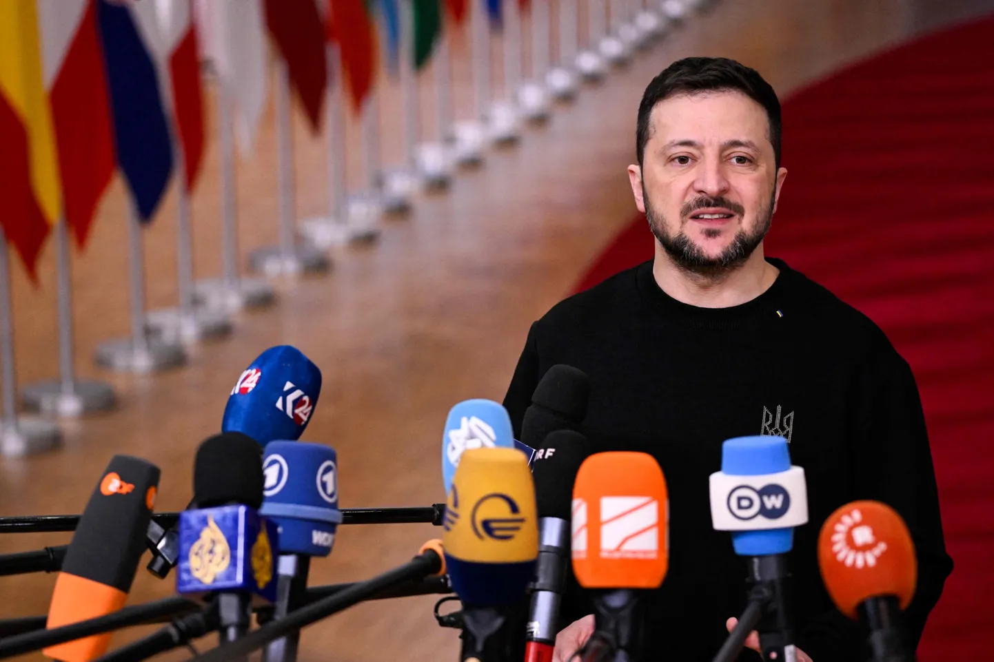 Ukraina president Volodõmõr Zelenskõi pressikonverentsil.