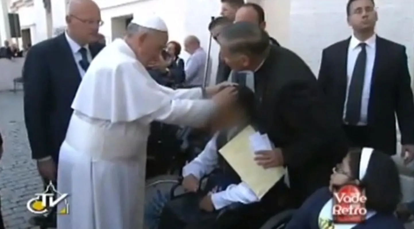 Franciscus tegi paavstina oma esimese kurjade vaimude väljaajamise?