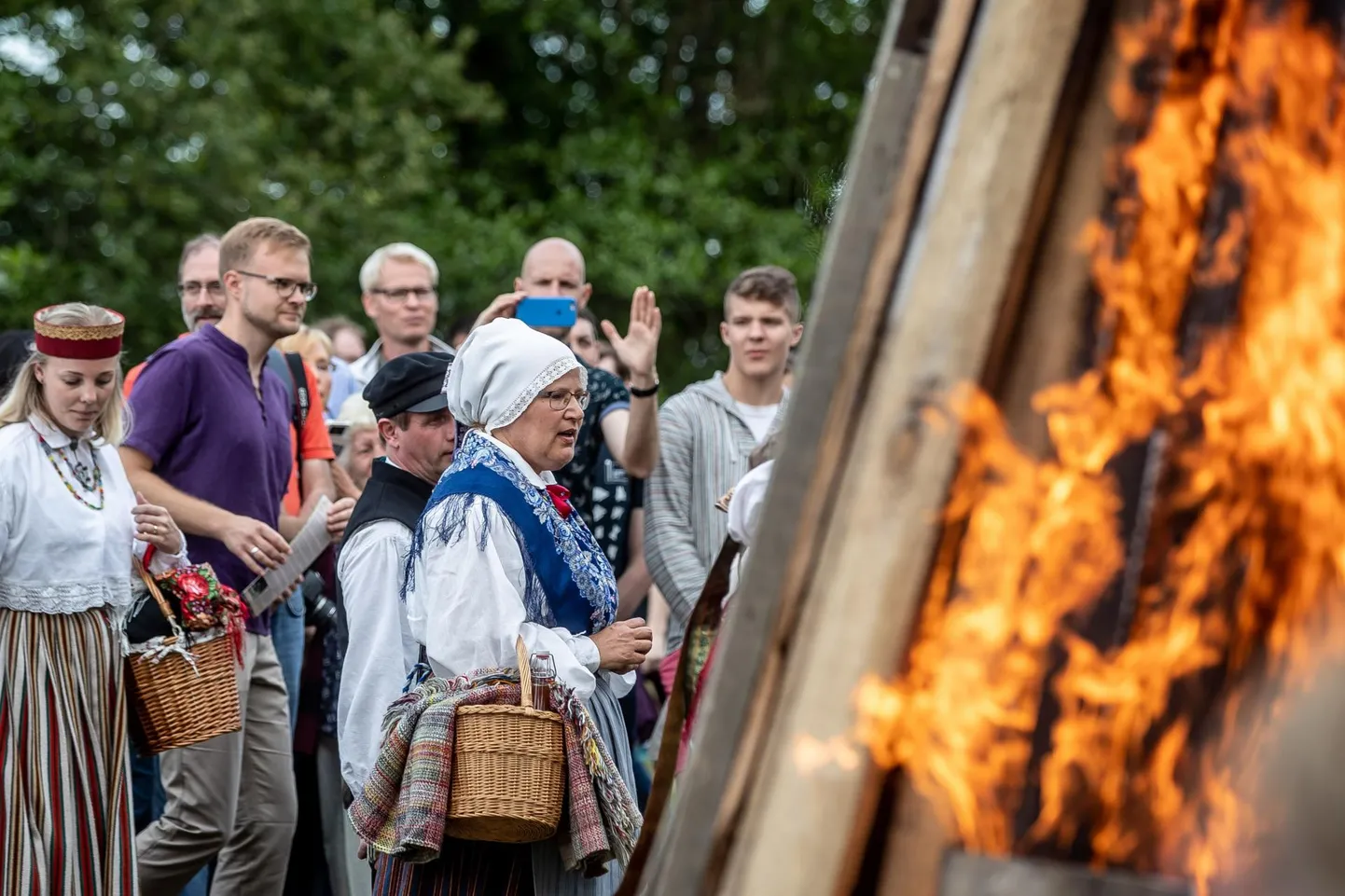 Kaitseliitlaste toodud võidutuld jagatakse 23. juunil kõigile soovijatele ja sellest süüdatakse nii mõnigi jaanilõke.