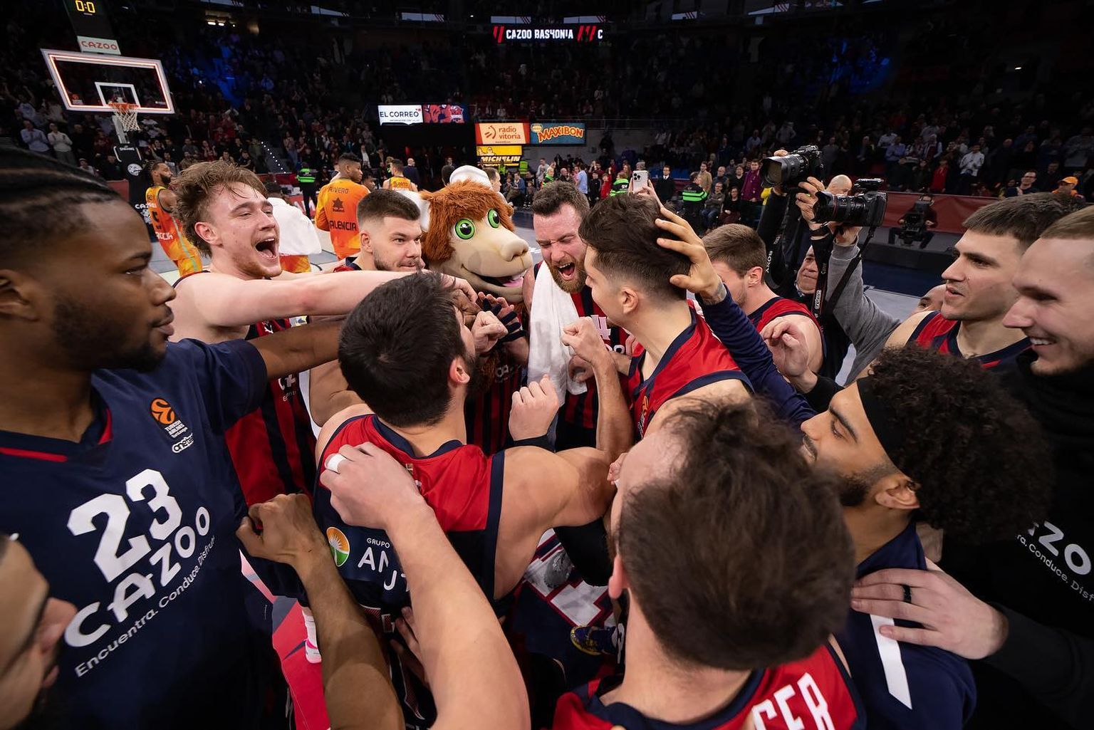 Baskonia mängijad pärast Valencia alistamist.
