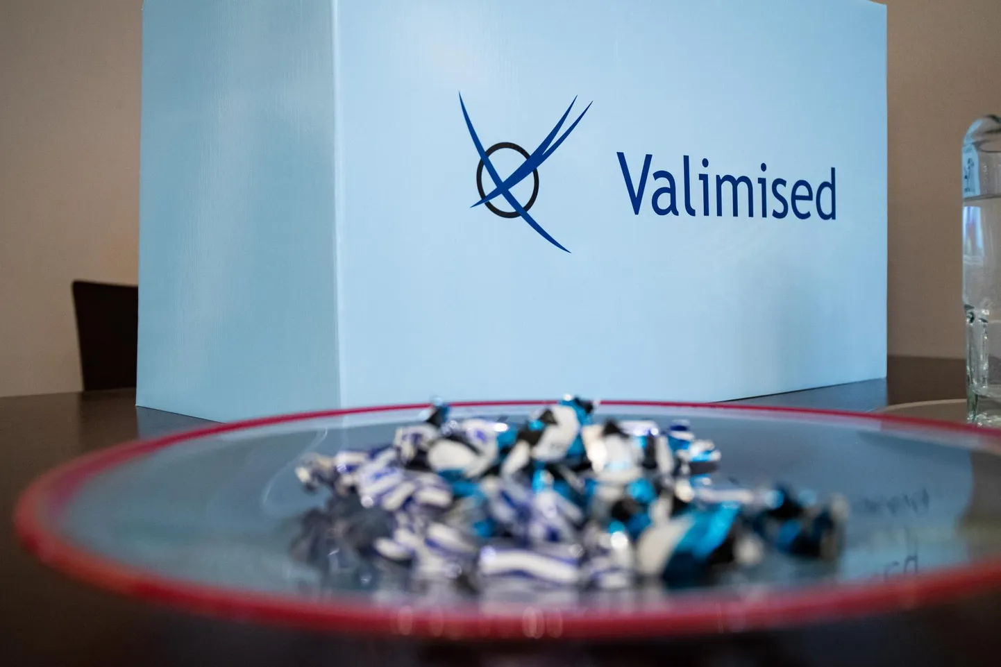 Valimiskampaania eesmärk on veenda võimalikult palju valijaid hääletama konkreetse erakonna eest, et selle jüngrid jälle pumba juures oleksid.