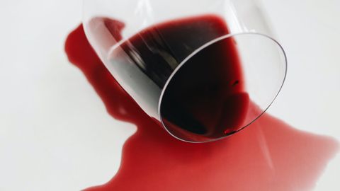 Miks võib hea punase veini joomine põhjustada peavalu?
