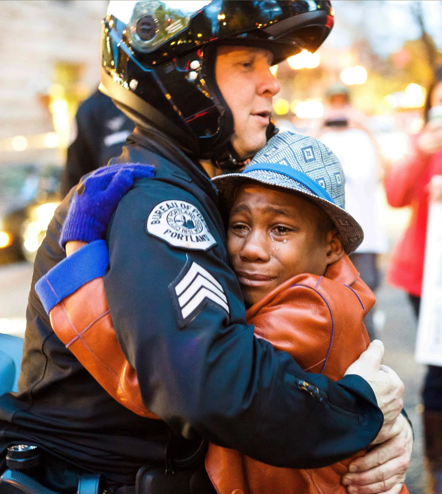 Portlandi politseinik Bret Barnum ja Devonte Hart