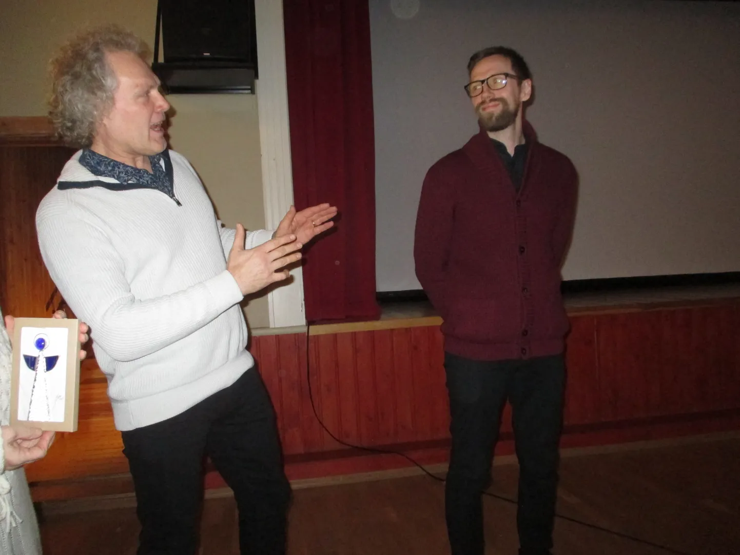KÜLAVAHELOOD Laimjalas esilinastus täissaalile film 