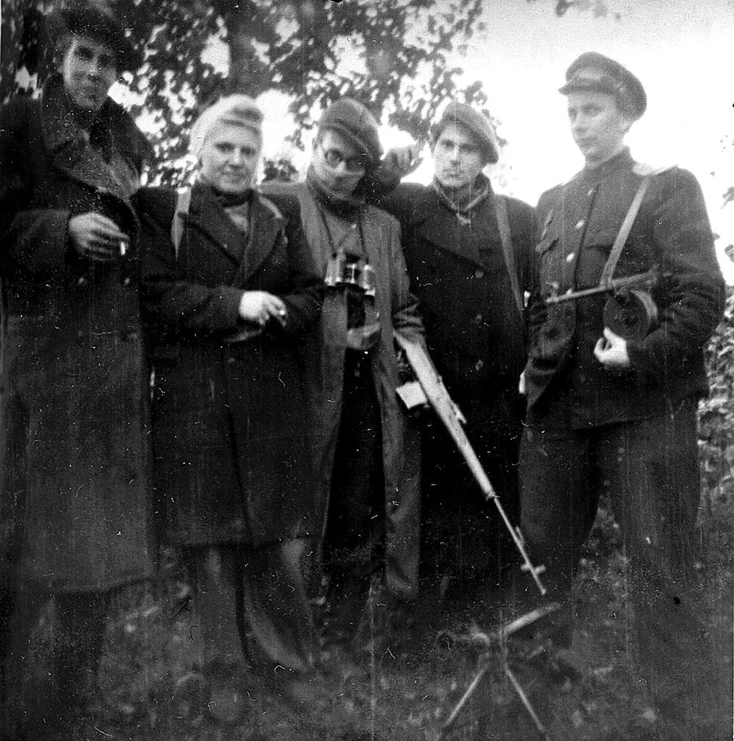 Leetsare grupp 1948. aastal: (vasakult) Arnold Leetsar, Maria Ratiste, Boris Luur, Harri Saartson, Eduard Tamm.