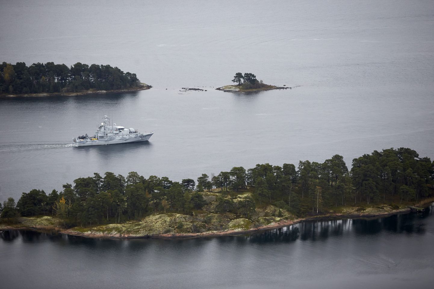 Rootsi Stockholmi arhipelaag. Pildil on Rootsi mereväe miinitõrjelaev HMS Koster
