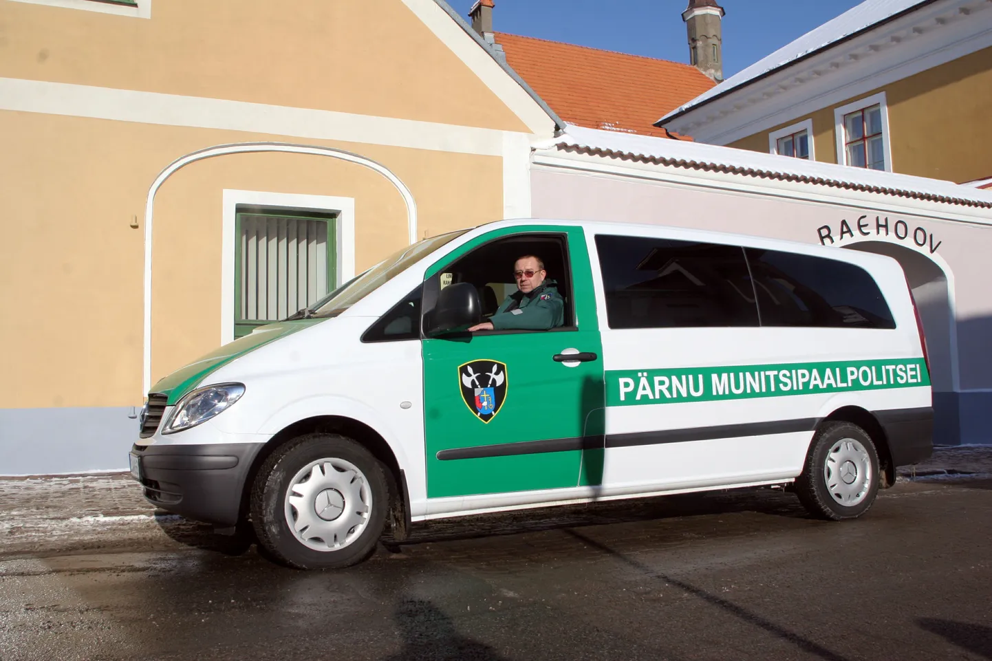 Mart Viisitam tahab Pärnu linnapolitsei pana korda valvama.