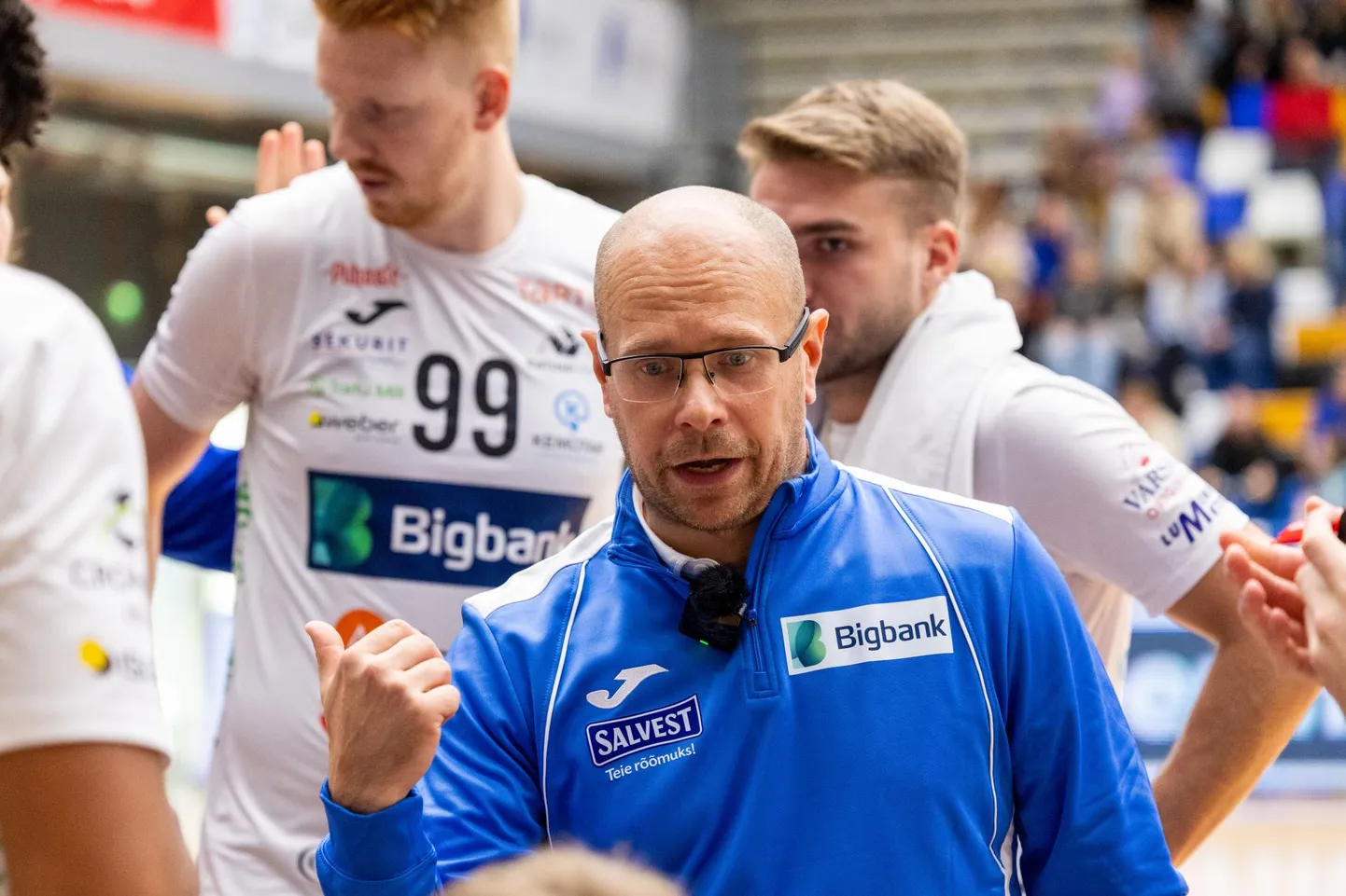 Võrkpallimeeskonna Bigbank Tartu peatreeneri Alar Rikbergi sõnul on mängijad viirused seljatanud ja ettevalmistus käib esmalt küll liigamänguks, kuid juba tuleb mõelda ka eurosarjale.