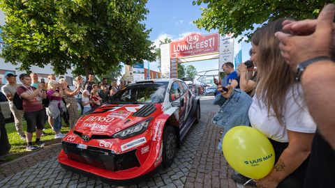 GALERII ⟩ Võrus avapaugu saanud ralli stardirivi avasid MM-sarja liidrid