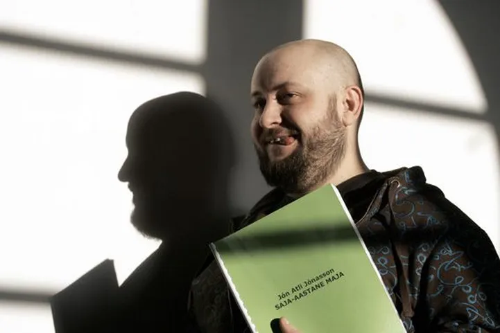 Üksindus ja üksildus saja-aastases majas