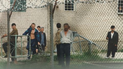 Бывший директор тюрьмы вспоминает жизнь заключенных Эстонии 90-х годов: все было ужасно