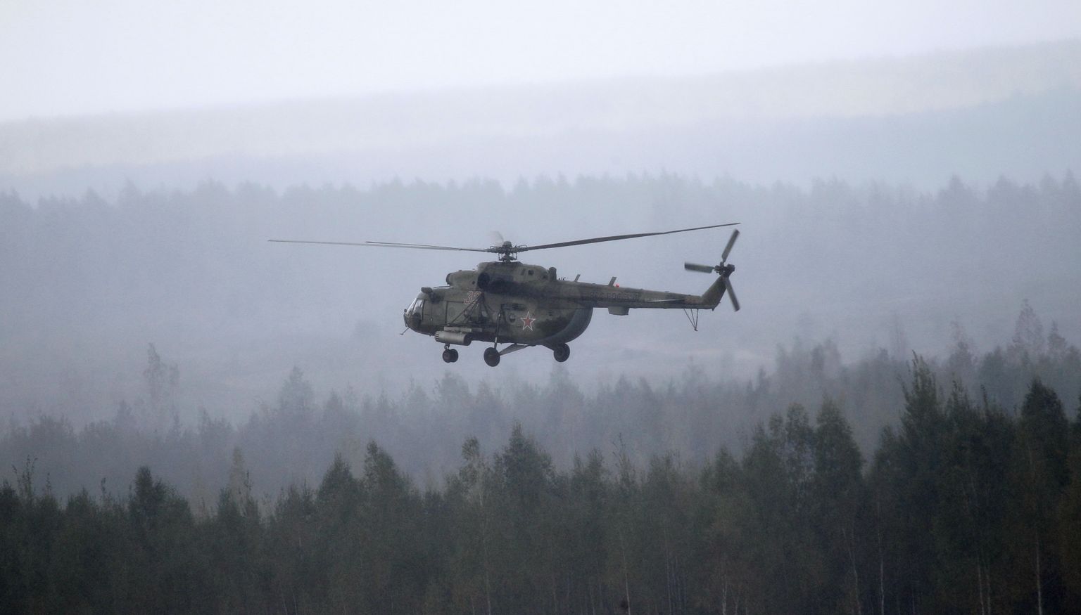 Venemaa piirivalve helikopter MI-8 rikkus laupäeval, 18. juunil Kagu.Eestis õhupiiri.