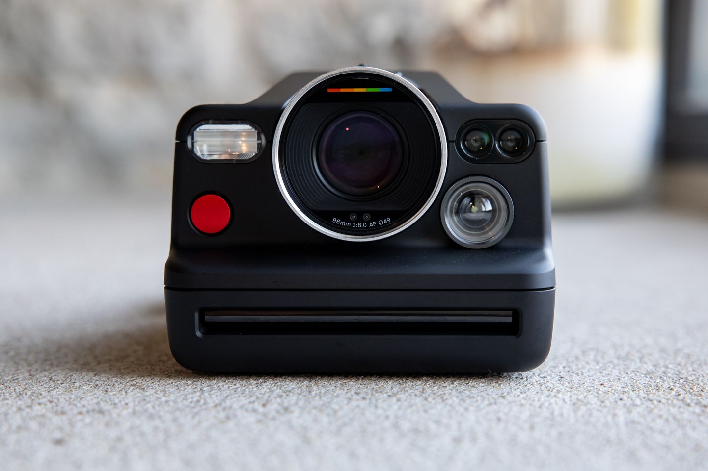 Polaroid I-2 on ilmselt ajaloo parim polaroidkaamera, kuid kvaliteedilt muidugi mobiilikaameratega ei võistle. Ei peagi võistlema - see aparaat on analoogpildistamise fanaatikutele ehk kaldub rohkem pildikunsti valdkonda.